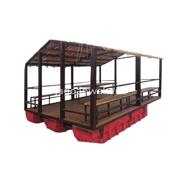 Popular Dining and Sightseeing Boat